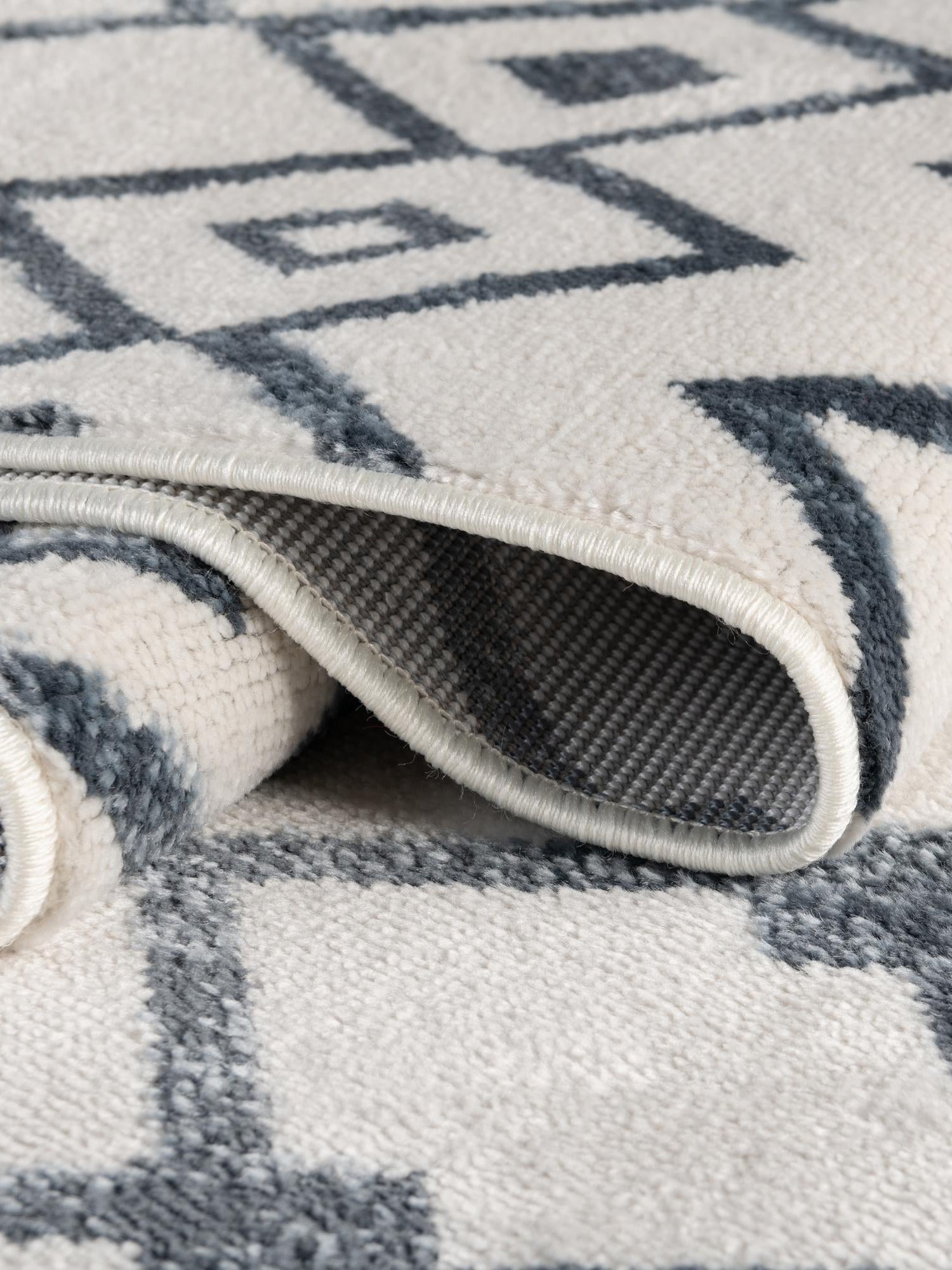 Coastal White 3' x 3' Bohemian Trellis Round Area Rug 100% Polypropylene With Cotton Backing Geometric Modern Boho Decor Carpet for Living Rooms Office Dining Kitchen Interior Design for Sale at Rug Engine