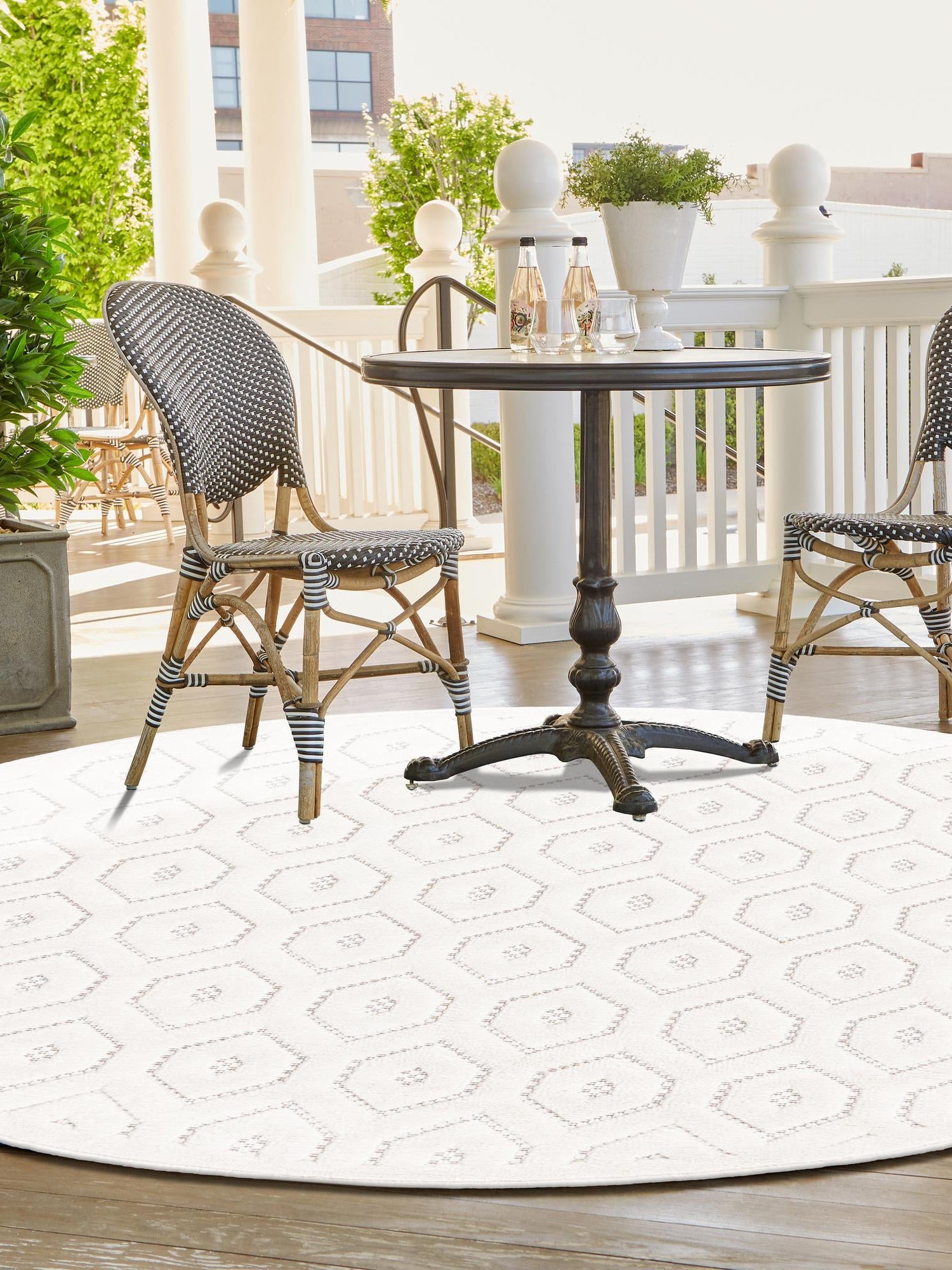 Ivory 4' x 4' Outdoor Trellis Textured Round Area Rug Weather Resistant for Patio, Deck, Terrace, Balcony, Porch Geometric Design Water Safe Outside Carpet for Sale at Rug Engine
