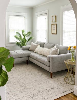 White 5' 1 x 8' Isabella Rectangle Area Rug Polypropylene & Polyester Traditional Elegant Carpet for Living Rooms, Dining, Office, Dorms for Sale at Rug Engine