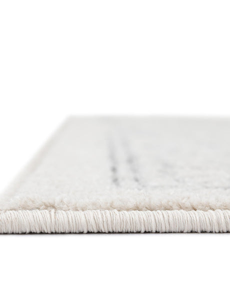 White 5' 1 x 8' Isabella Rectangle Area Rug Polypropylene & Polyester Traditional Elegant Carpet for Living Rooms, Dining, Office, Dorms for Sale at Rug Engine