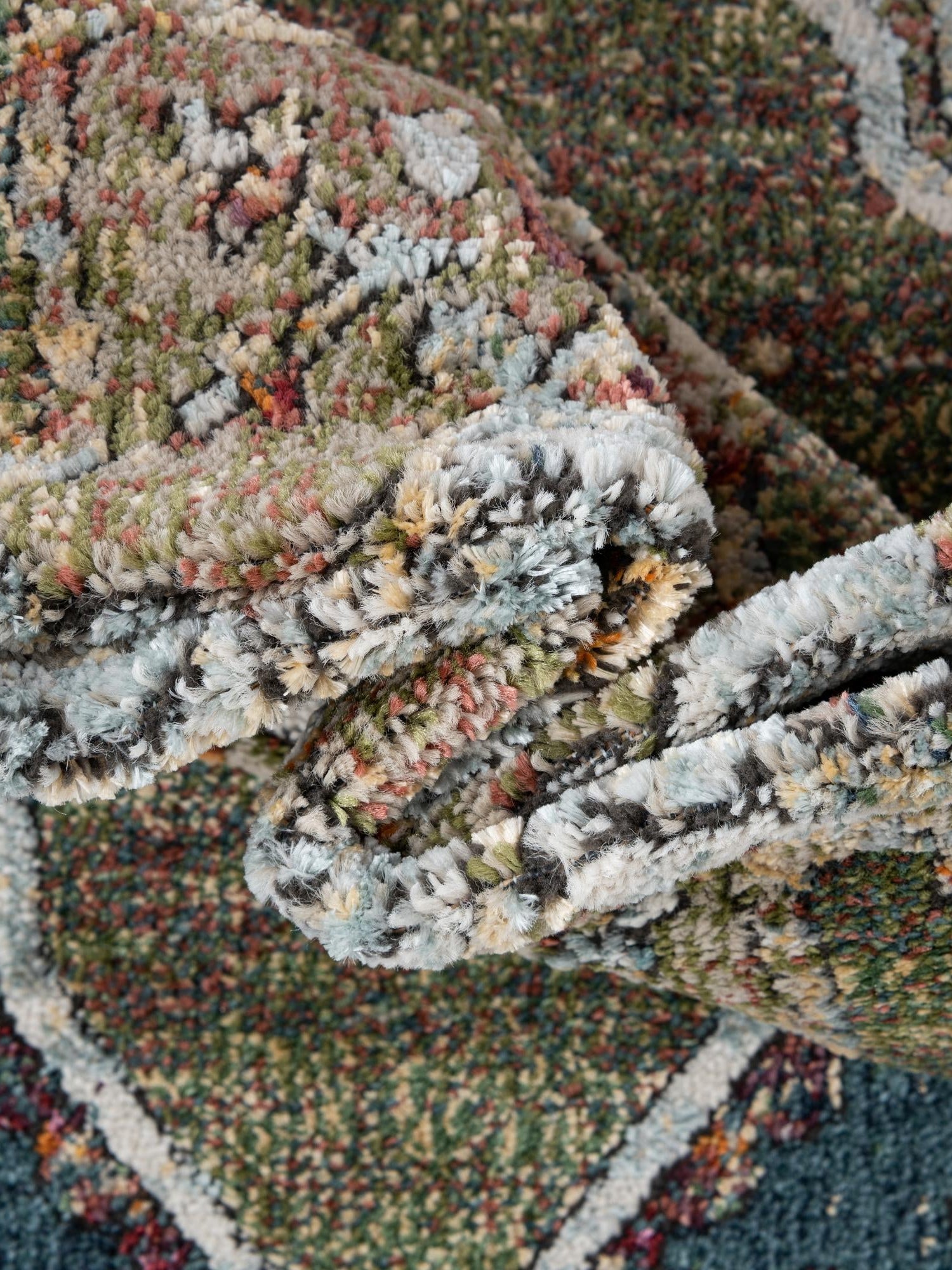 Green 5' 1 x 5' 1 Isabella Round Area Rug Polypropylene & Polyester Traditional Elegant Carpet for Living Rooms, Dining, Office, Dorms for Sale at Rug Engine