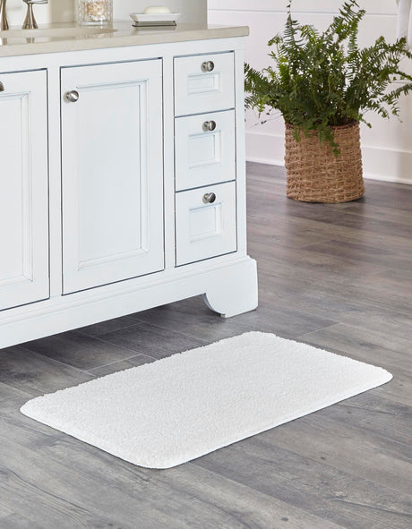 Snow White 1' 8 x 2' 7 Bano Everyday Bath Mat Soft & Plush Water Absorbing Accent Area Rug for Sale at Rug Engine