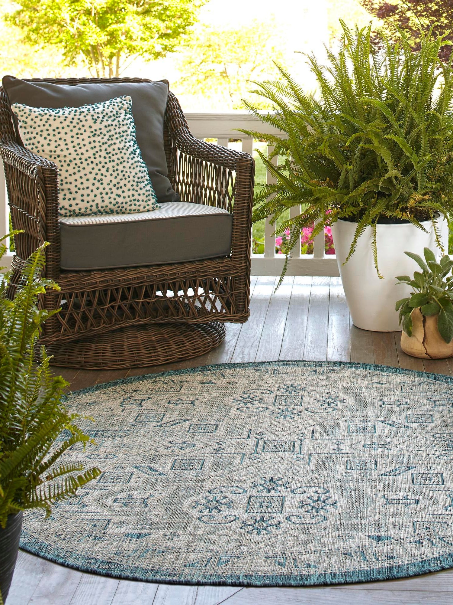 Teal 7' 10 x 7' 10 Outdoor Aztec Round Area Rug Weather Resistant for Patio, Deck, Terrace, Balcony, Porch 100% Polypropylene Traditional Carpet Mat for Sale at Rug Engine