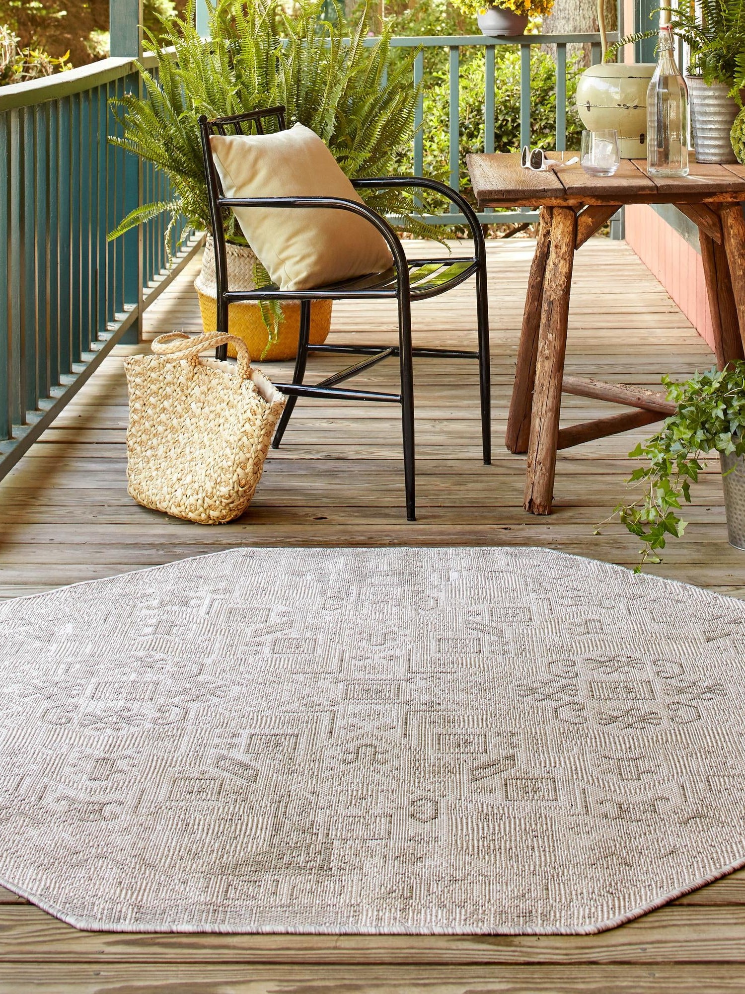 Light Gray 7' 10 x 7' 10 Outdoor Aztec Octagon Area Rug Weather Resistant for Patio, Deck, Terrace, Balcony, Porch 100% Polypropylene Traditional Carpet Mat for Sale at Rug Engine