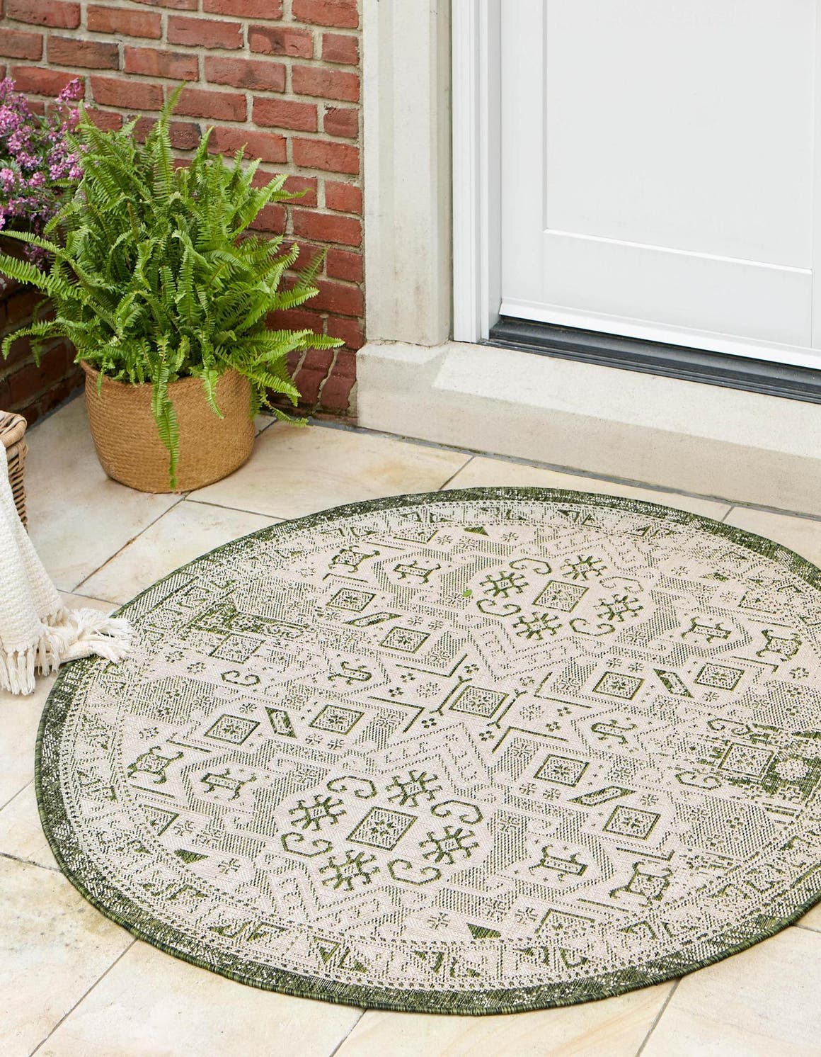 Green 5' 3 x 5' 3 Outdoor Aztec Round Area Rug Weather Resistant for Patio, Deck, Terrace, Balcony, Porch 100% Polypropylene Traditional Carpet Mat for Sale at Rug Engine