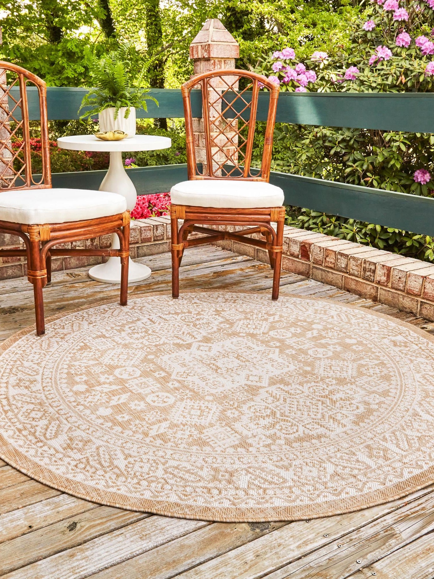 Natural 4' 1 x 4' 1 Outdoor Aztec Round Area Rug Weather Resistant for Patio, Deck, Terrace, Balcony, Porch 100% Polypropylene Traditional Carpet Mat for Sale at Rug Engine