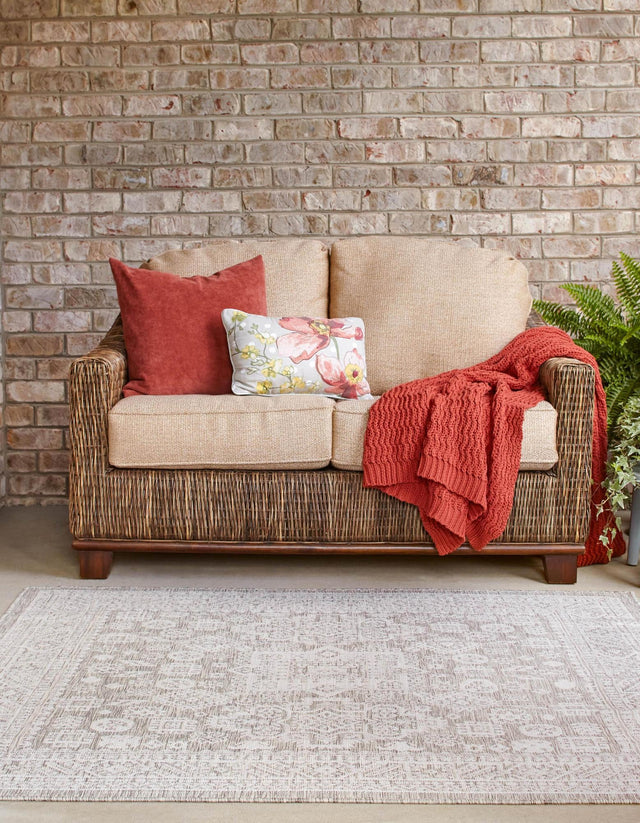 Light Gray 10' x 10' Outdoor Aztec Square Rug