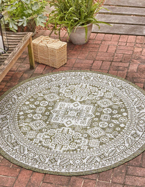 Green 13' 1 x 13' 1 Outdoor Aztec Round Area Rug Weather Resistant for Patio, Deck, Terrace, Balcony, Porch 100% Polypropylene Traditional Carpet Mat for Sale at Rug Engine