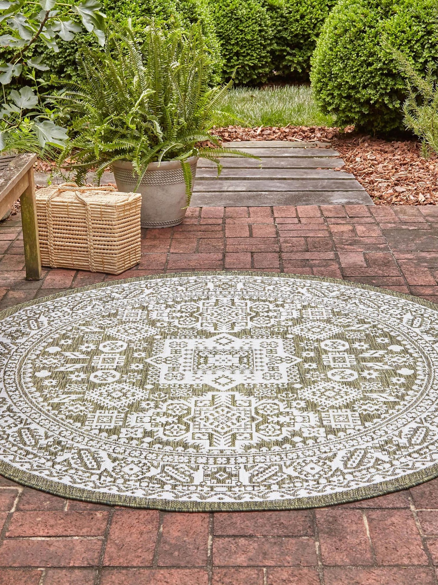 Green 3' 1 x 3' 1 Outdoor Aztec Round Area Rug Weather Resistant for Patio, Deck, Terrace, Balcony, Porch 100% Polypropylene Traditional Carpet Mat for Sale at Rug Engine
