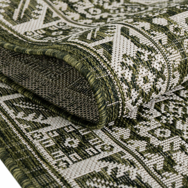 Green 3' 1 x 3' 1 Outdoor Aztec Round Rug