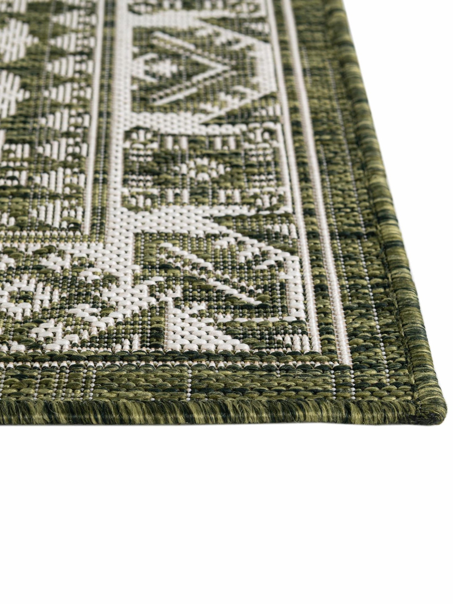 Green 5' 3 x 5' 3 Outdoor Aztec Octagon Area Rug Weather Resistant for Patio, Deck, Terrace, Balcony, Porch 100% Polypropylene Traditional Carpet Mat for Sale at Rug Engine