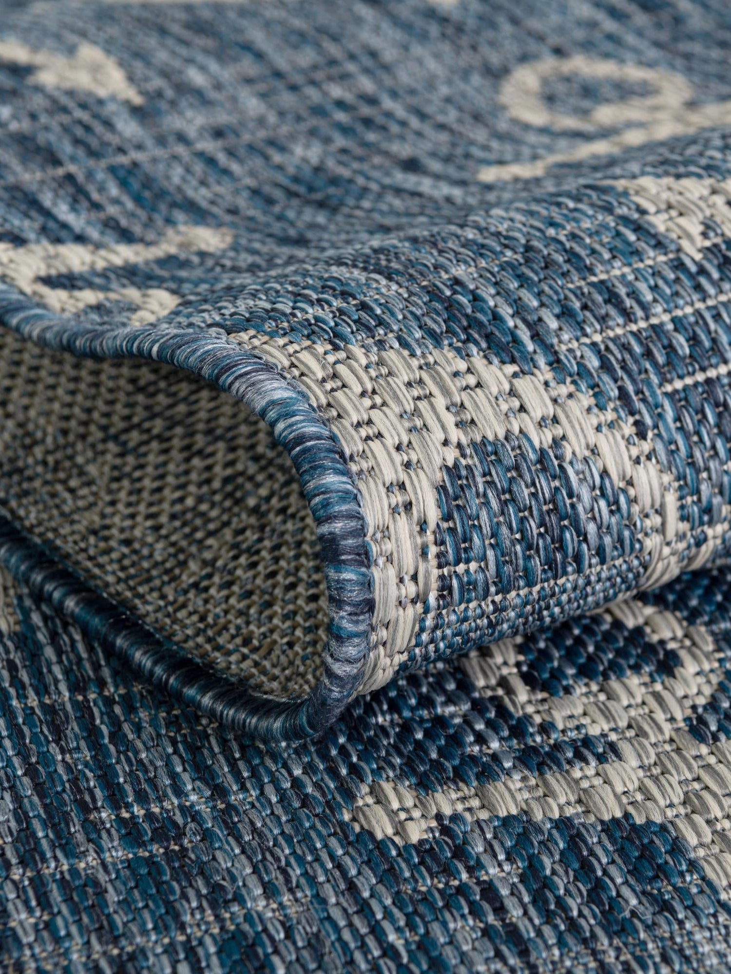 Blue 13' 1 x 13' 1 Outdoor Coastal Round Area Rug Weather Resistant for Patio, Deck, Terrace, Balcony, Porch 100% Polypropylene Coastal Decor Carpet for Sale at Rug Engine