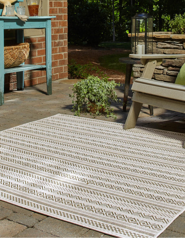 Green 7' 10 x 7' 10 Outdoor Striped Square Area Rug Weather Resistant for Patio, Deck, Terrace, Balcony, Porch Geometric Pattern Waterproof Carpet for Sale at Rug Engine