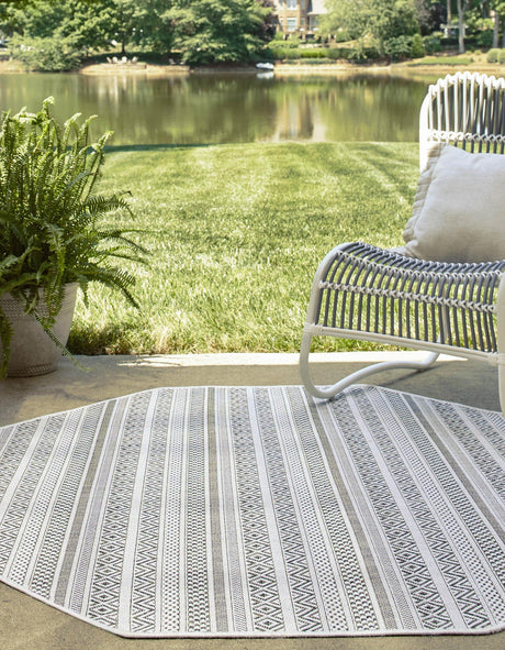Green 7' 10 x 7' 10 Outdoor Striped Octagon Area Rug Weather Resistant for Patio, Deck, Terrace, Balcony, Porch Geometric Pattern Waterproof Carpet for Sale at Rug Engine