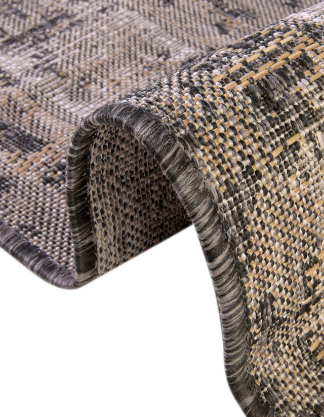 Charcoal 10' x 10' Outdoor Traditional Round Rug