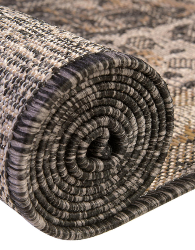 Charcoal 10' x 10' Outdoor Traditional Round Rug