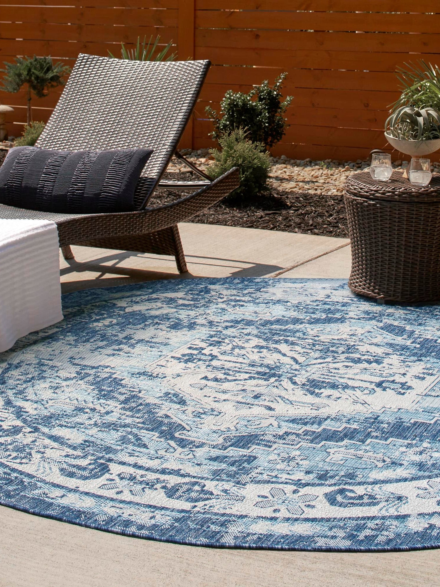 Blue 4' 1 x 4' 1 Outdoor Traditional Round Area Rug Weather Resistant for Patio, Deck, Terrace, Balcony, Porch Classical Design Outside Carpet for Sale at Rug Engine