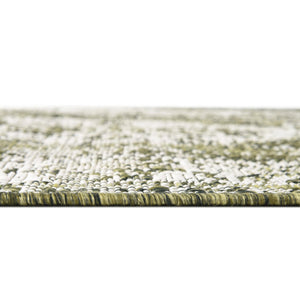 Green 4' 1 x 6' 1 Outdoor Traditional Rectangle Rug
