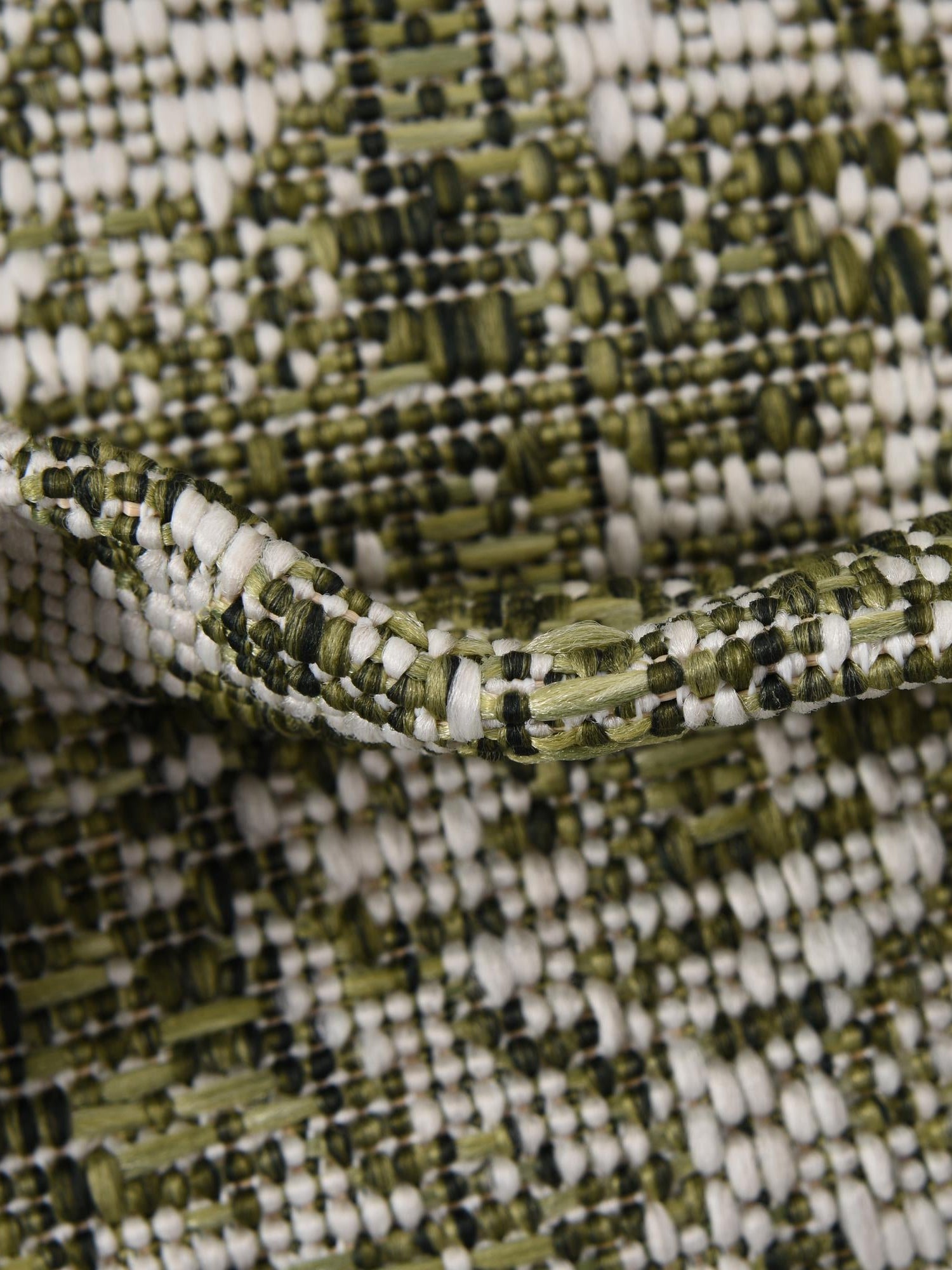 Green 5' 3 x 8' Outdoor Traditional Oval Area Rug Weather Resistant for Patio, Deck, Terrace, Balcony, Porch