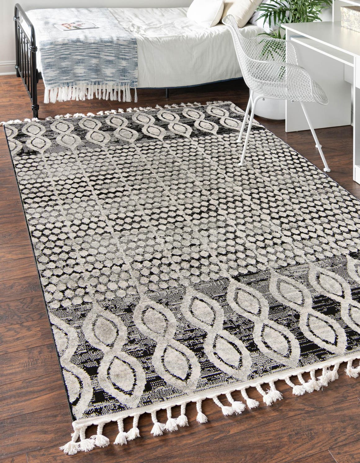 Charcoal 4' x 6' Cherokee Rectangle Area Rug 100% Polypropylene With Cotton Backing Modern Geometric Carpet for Home Decor Interior Design Rooms for Sale at Rug Engine