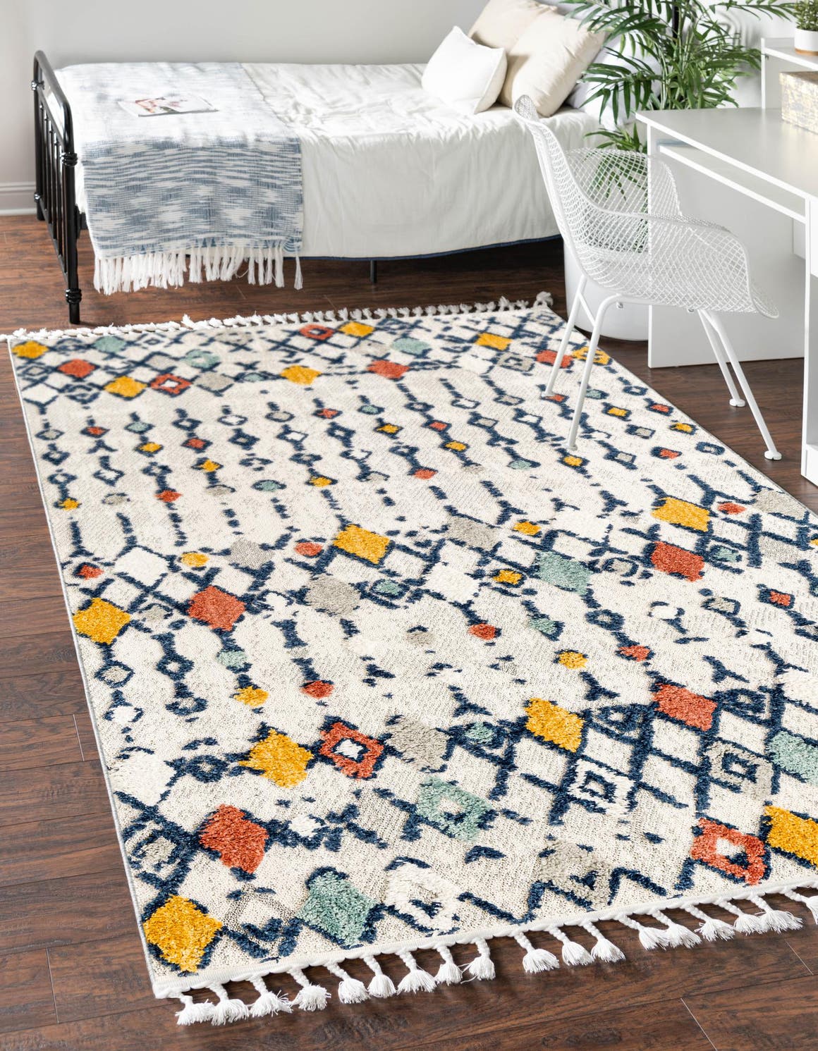 Multicolor 5' 3 x 8' Cherokee Rectangle Area Rug 100% Polypropylene With Cotton Backing Modern Geometric Carpet for Home Decor Interior Design Rooms for Sale at Rug Engine