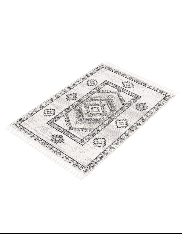 Sand 5' 3 x 8' Cherokee Rectangle Area Rug 100% Polypropylene With Cotton Backing Modern Geometric Carpet for Home Decor Interior Design Rooms for Sale at Rug Engine