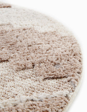 Sand 4' x 4' Cherokee Round Area Rug 100% Polypropylene With Cotton Backing Modern Geometric Carpet for Home Decor Interior Design Rooms for Sale at Rug Engine
