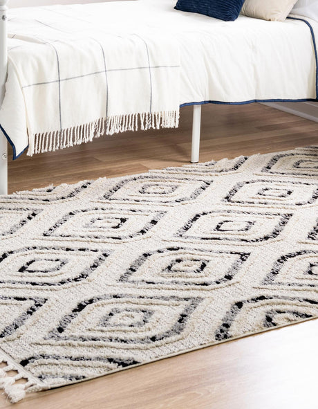 Black and White 4' x 6' Cherokee Rectangle Area Rug 100% Polypropylene With Cotton Backing Modern Geometric Carpet for Home Decor Interior Design Rooms for Sale at Rug Engine