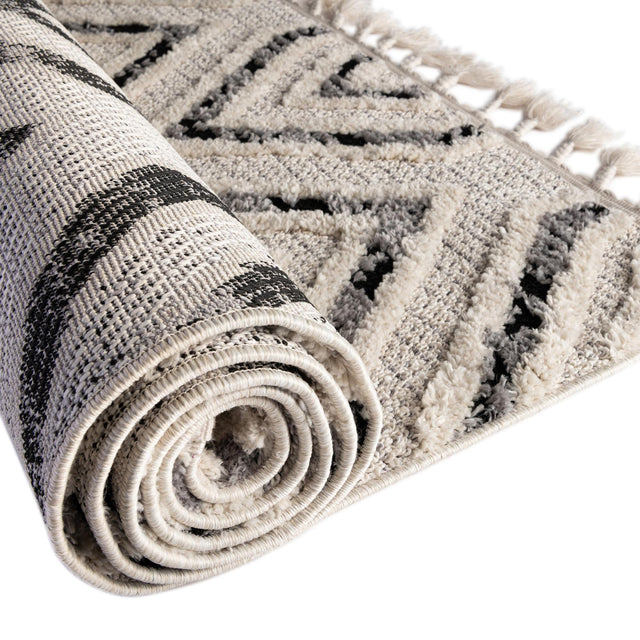Black and White 6' x 9' Cherokee Rectangle Area Rug 100% Polypropylene With Cotton Backing Modern Geometric Carpet for Home Decor Interior Design Rooms for Sale at Rug Engine