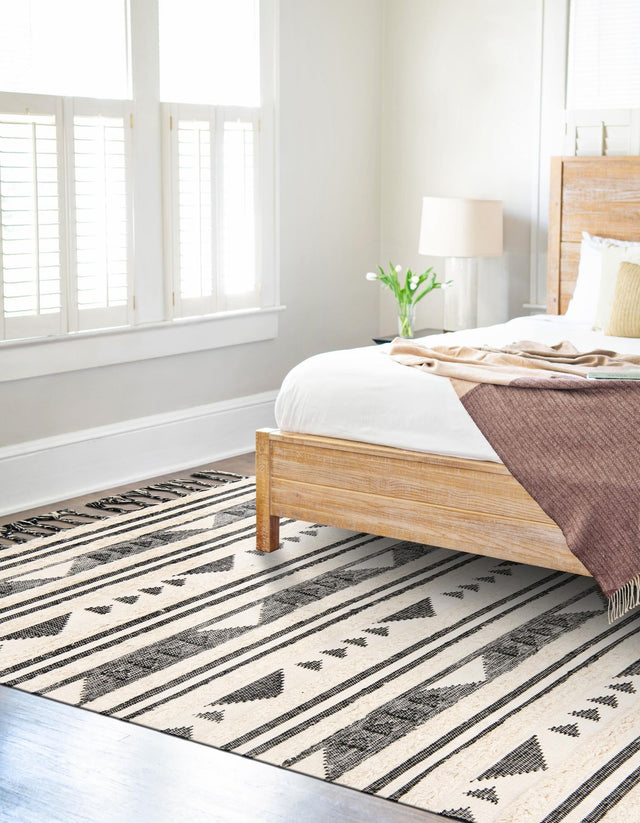 Charcoal 5' 1 x 8' Mesa Rectangle Area Rug 100% Wool Geometric All Natural Carpet for Living, Dining, Office, Bedrooms, Dorms, Kitchens for Sale at Rug Engine