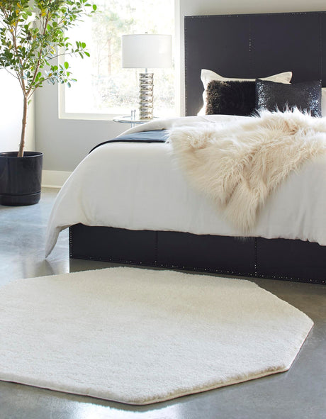 Snow White 5' x 5' Solo Octagon Area Rug Thick Soft Touch Fluffy & Plush Shaggy Pile Durable Minimalist Carpet for Classic Interior Design for Sale at Rug Engine