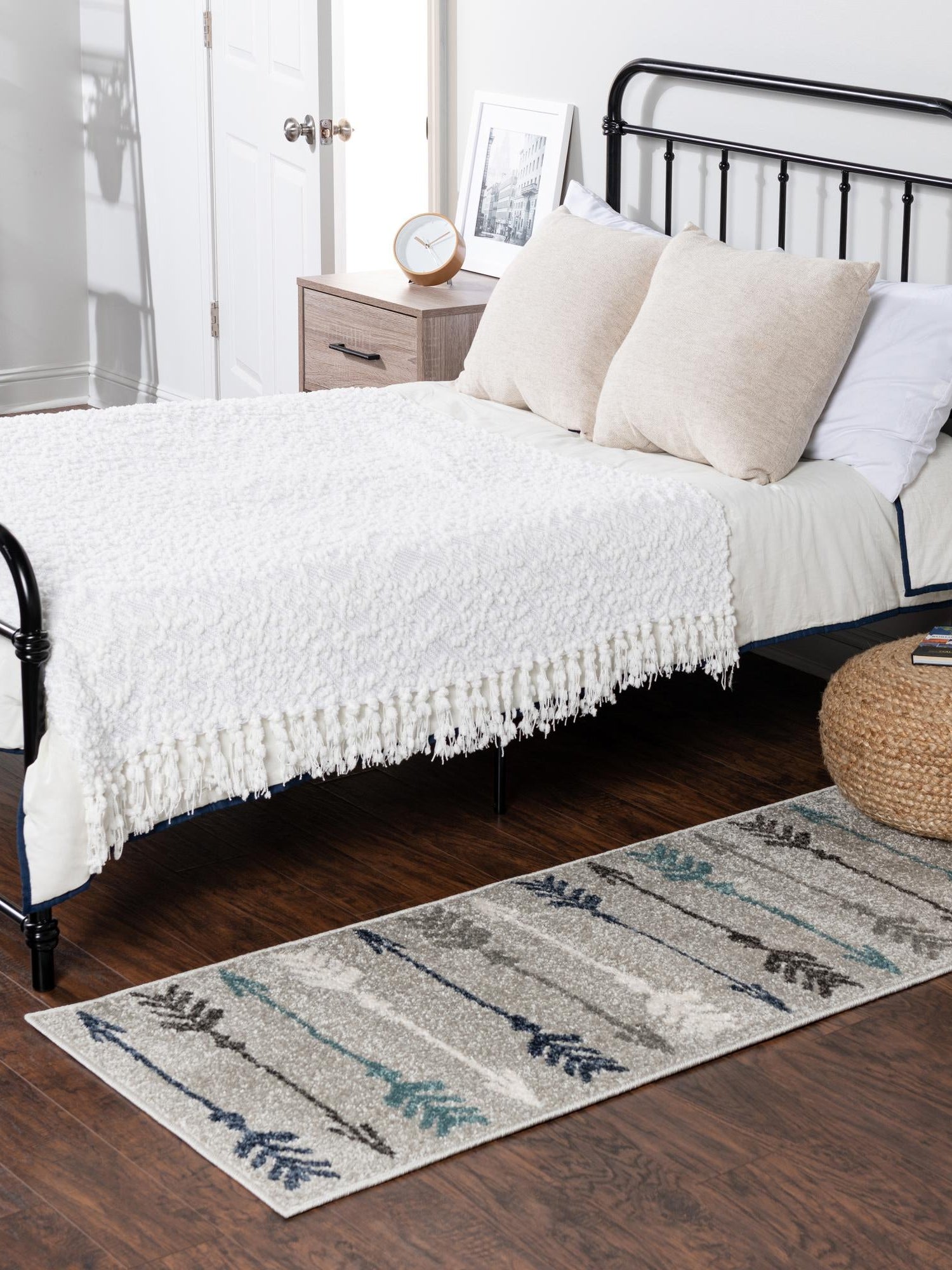 Light Gray 2' 7 x 10' Autumn Runner Area Rug 100% Polypropylene Durable Jute Backing Living Dining Room Bedroom Office Modern Decor Carpet for Sale at Rug Engine