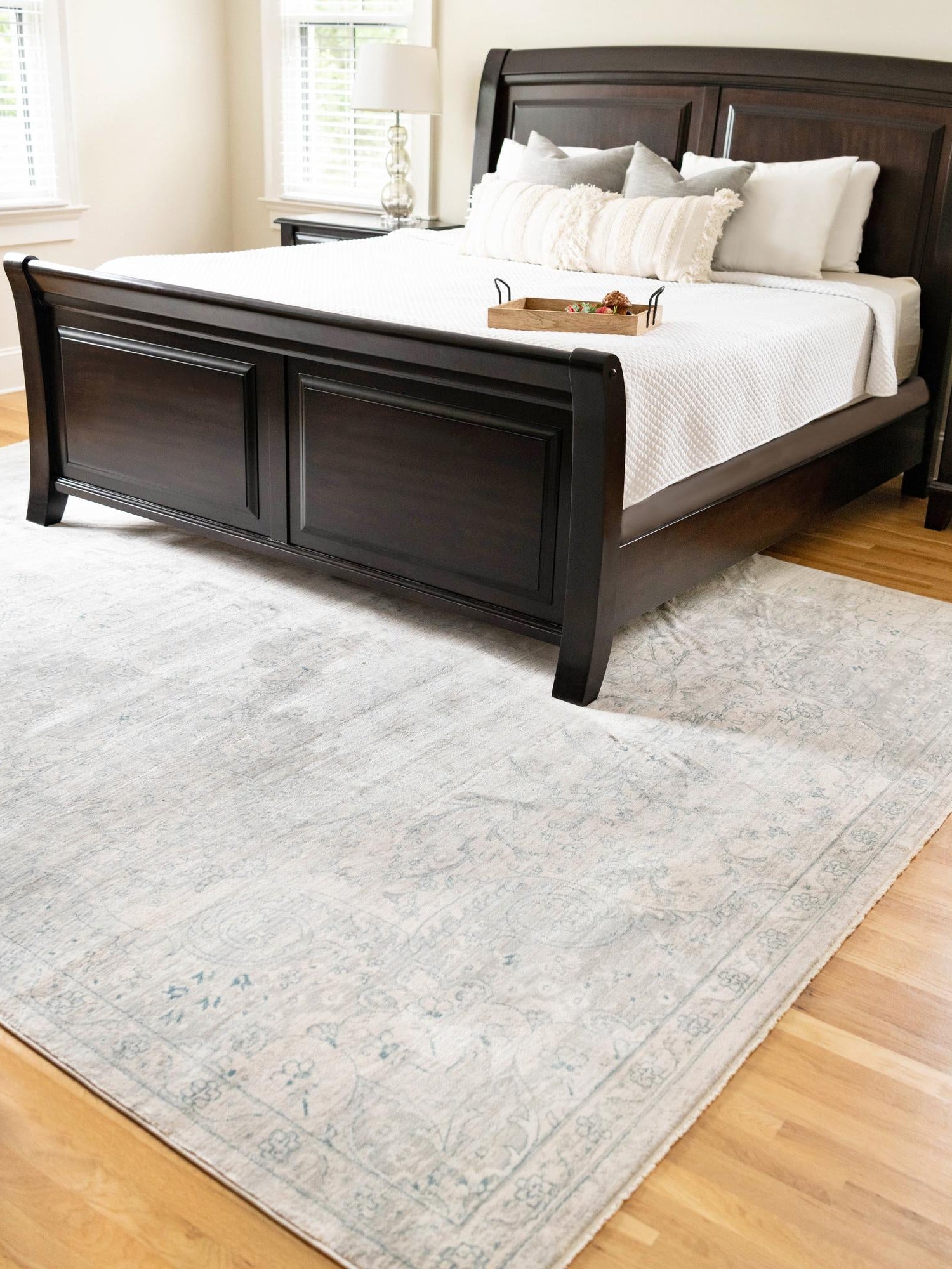 Gray 2' x 3' 1 Newport Rectangle Area Rug 100% Polypropylene Traditional Distressed Classic Contemporary Carpet for Home Decor for Sale at Rug Engine