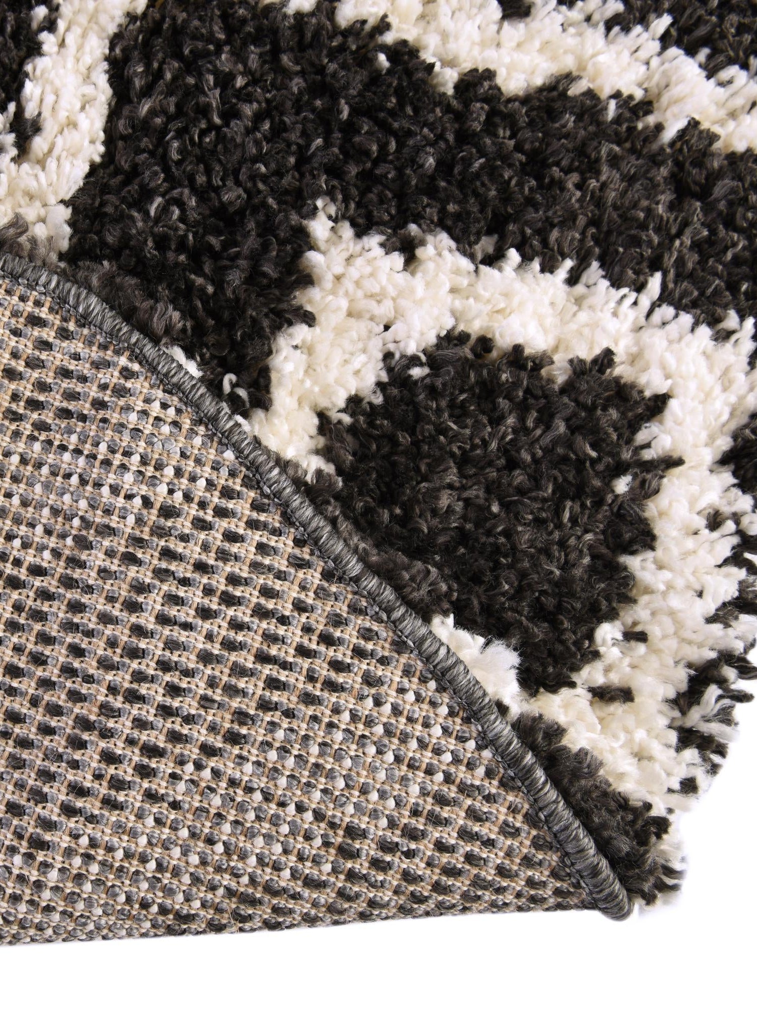 Black and White 5' 3 x 5' 3 Hygge Shag Round Area Rug Thick Soft Touch Fluffy & Plush Shaggy Pile 100% Polypropylene With Jute Backing Modern Carpet for Sale at Rug Engine
