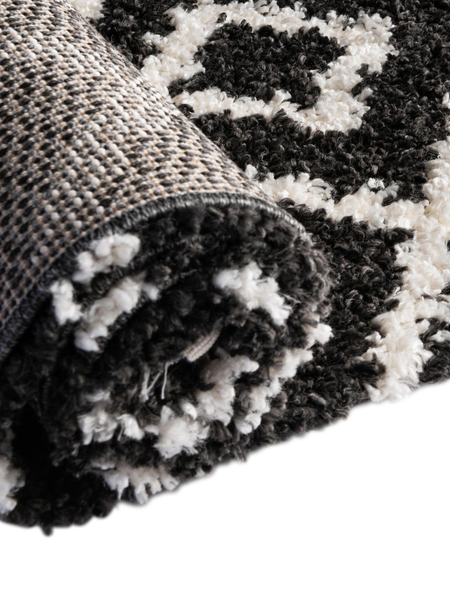 Black and White 5' 3 x 5' 3 Hygge Shag Round Area Rug Thick Soft Touch Fluffy & Plush Shaggy Pile 100% Polypropylene With Jute Backing Modern Carpet for Sale at Rug Engine