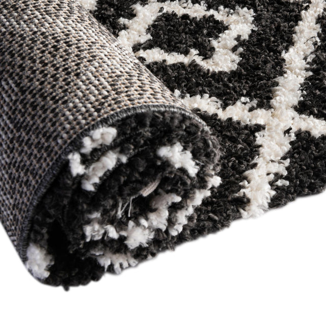 Black and White 5' 3 x 5' 3 Hygge Shag Round Area Rug Thick Soft Touch Fluffy & Plush Shaggy Pile 100% Polypropylene With Jute Backing Modern Carpet for Sale at Rug Engine