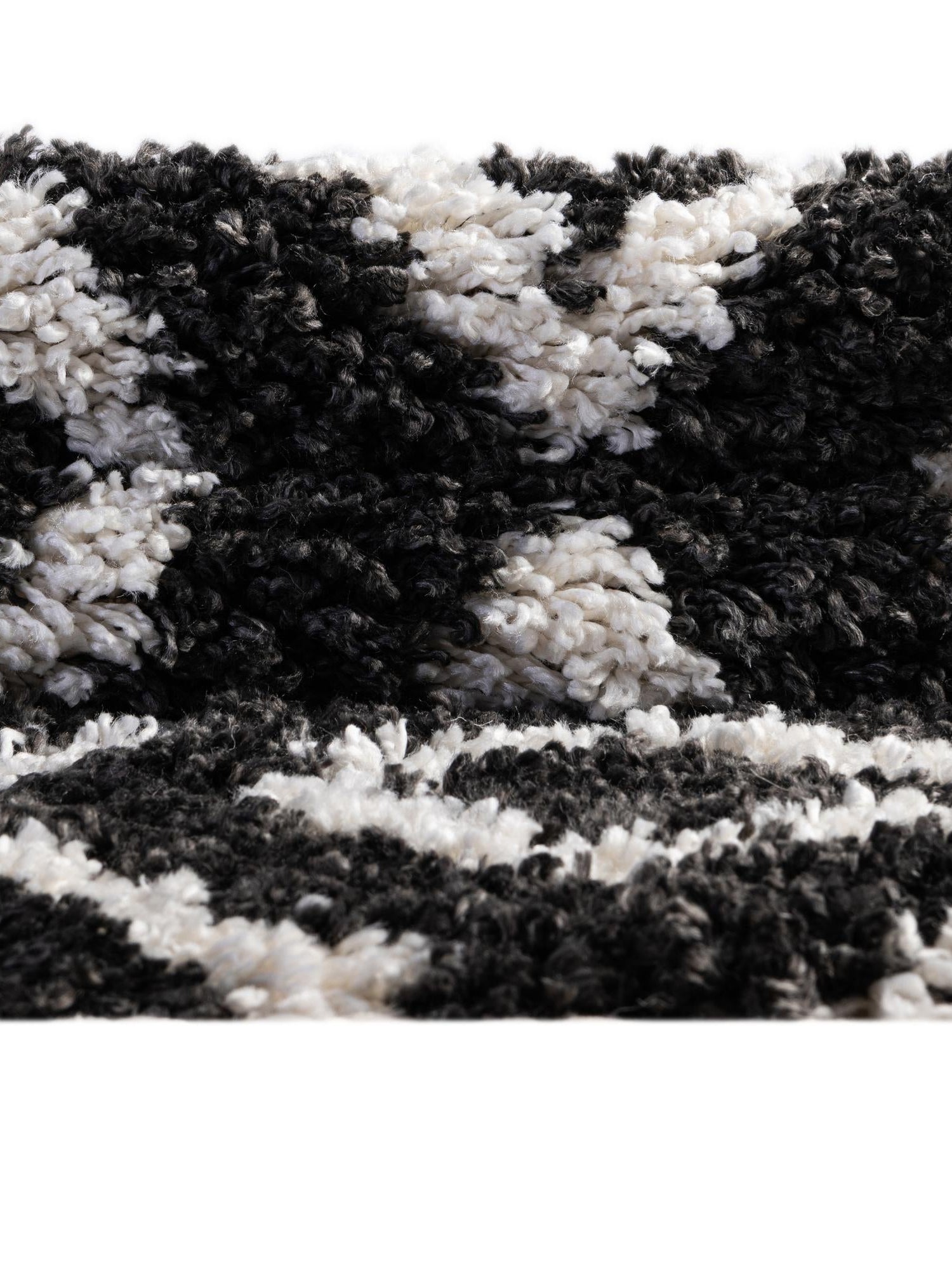 Black and White 5' 3 x 5' 3 Hygge Shag Round Area Rug Thick Soft Touch Fluffy & Plush Shaggy Pile 100% Polypropylene With Jute Backing Modern Carpet for Sale at Rug Engine