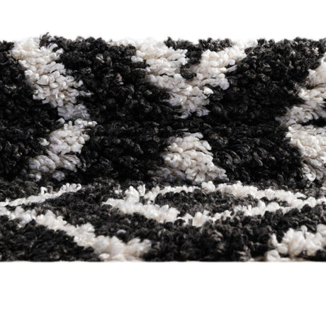 Black and White 5' 3 x 5' 3 Hygge Shag Round Area Rug Thick Soft Touch Fluffy & Plush Shaggy Pile 100% Polypropylene With Jute Backing Modern Carpet for Sale at Rug Engine