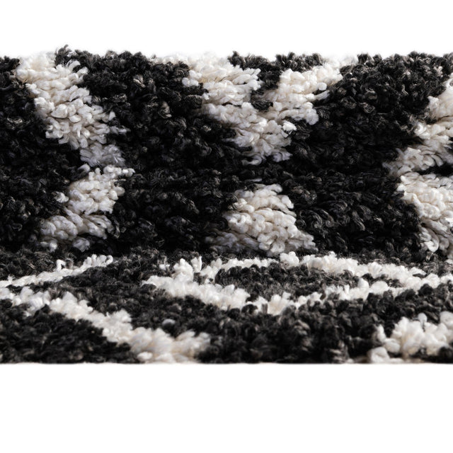 Black and White 5' 3 x 5' 3 Hygge Shag Round Area Rug Thick Soft Touch Fluffy & Plush Shaggy Pile 100% Polypropylene With Jute Backing Modern Carpet for Sale at Rug Engine