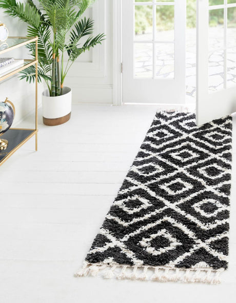 Black and White 2' 7 x 8' 2 Hygge Shag Runner Area Rug Thick Soft Touch Fluffy & Plush Shaggy Pile 100% Polypropylene With Jute Backing Modern Carpet for Sale at Rug Engine