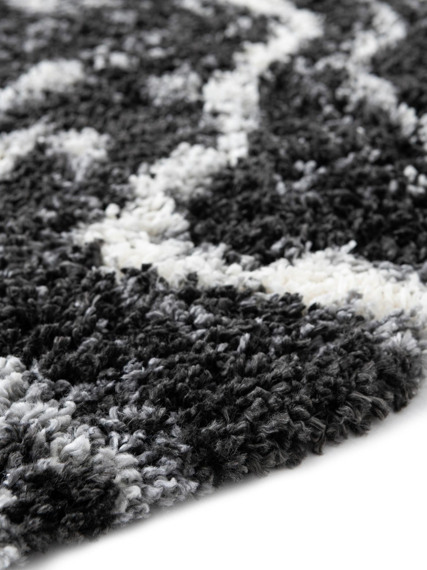 Black and White 3' 3 x 3' 3 Hygge Shag Round Area Rug Thick Soft Touch Fluffy & Plush Shaggy Pile 100% Polypropylene With Jute Backing Modern Carpet for Sale at Rug Engine