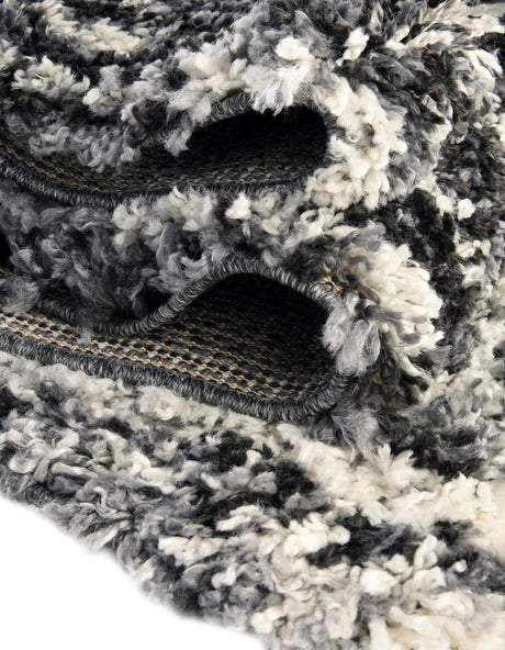 Black and White 5' 3 x 5' 3 Hygge Shag Round Area Rug Thick Soft Touch Fluffy & Plush Shaggy Pile 100% Polypropylene With Jute Backing Modern Carpet for Sale at Rug Engine