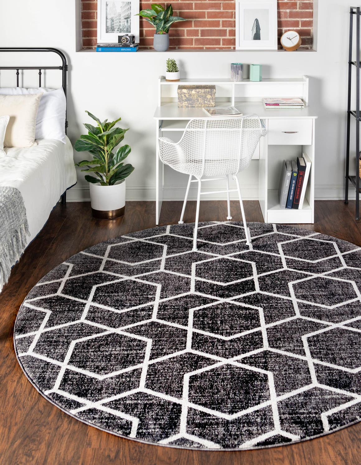 Charcoal Gray 7' x 7' Eco Trellis Round Area Rug 100% Recycled Space Dyed Polyester With Cotton Backing Geometric Pattern Eco-Friendly Carpet for Sale at Rug Engine