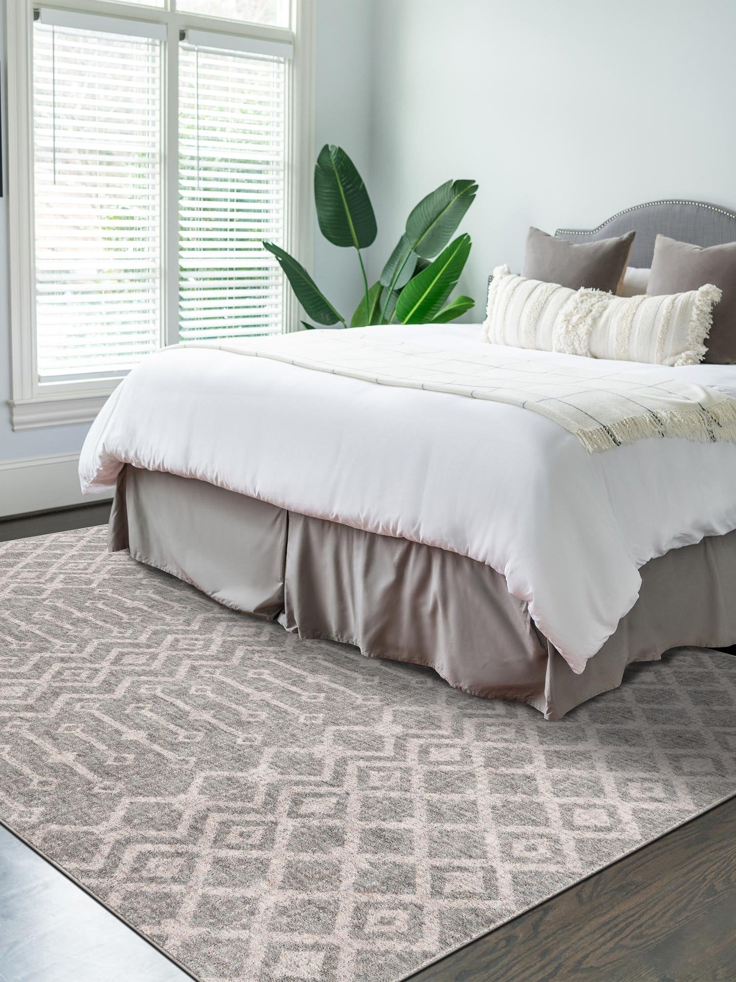 Gray 2' x 3' Eco Trellis Rectangle Area Rug 100% Recycled Space Dyed Polyester With Cotton Backing Geometric Pattern Eco-Friendly Carpet for Sale at Rug Engine