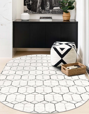 White 5' 3 x 8' Matrix Trellis Oval Area Rug 100% Polyester Geometric Pattern Modern Carpet for Living, Dining, Bedroom, Office for Sale at Rug Engine