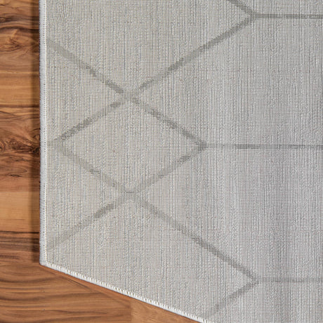 White 5' 3 x 5' 3 Matrix Trellis Octagon Area Rug 100% Polyester Geometric Pattern Modern Carpet for Living, Dining, Bedroom, Office for Sale at Rug Engine