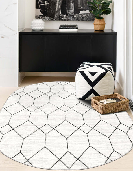 White 5' 3 x 8' Matrix Trellis Oval Area Rug 100% Polyester Geometric Pattern Modern Carpet for Living, Dining, Bedroom, Office for Sale at Rug Engine