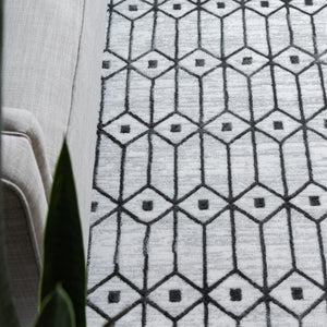 White 5' 3 x 5' 3 Matrix Trellis Octagon Area Rug 100% Polyester Geometric Pattern Modern Carpet for Living, Dining, Bedroom, Office for Sale at Rug Engine