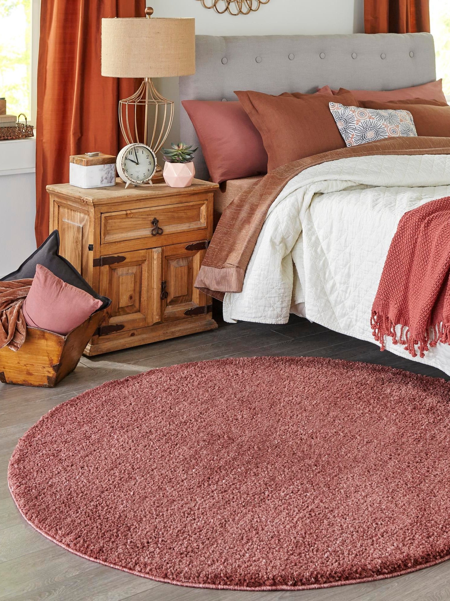 Pomegranate Red 10' x 10' Jill Zarin Shaggy Chic Round Area Rug Thick Soft Touch Fluffy & Plush Shaggy Pile 100% Polyester (Space-Dyed Yarn) With Jute Backing  Carpet for Sale at Rug Engine