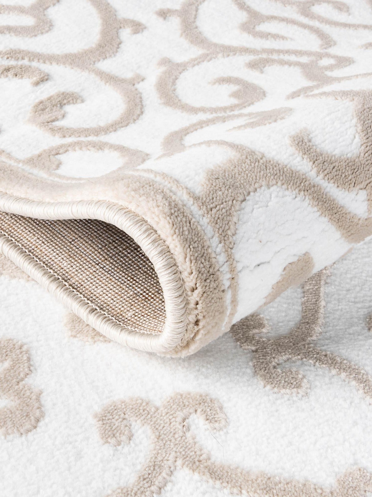 Snow White 7' 10 x 7' 10 Rushmore Octagon Area Rug 55% Polypropylene & 45% Polyester Durable Quality Carpet for Indoor Home Decorating for Sale at Rug Engine